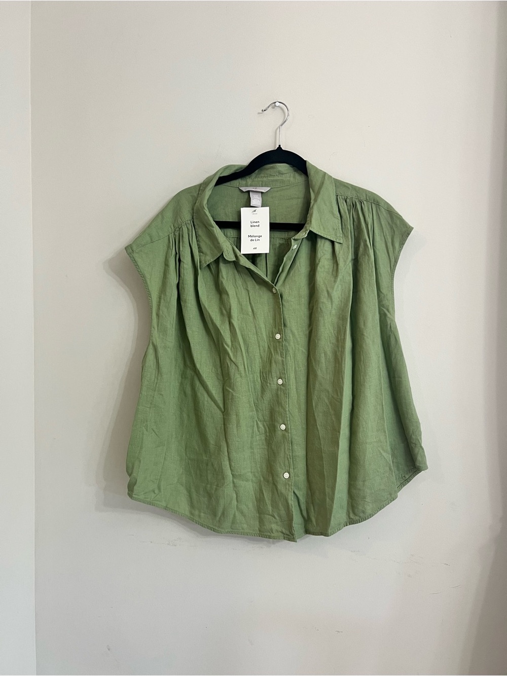 H&M Light Green Short-Sleeve Button Front Linen Top